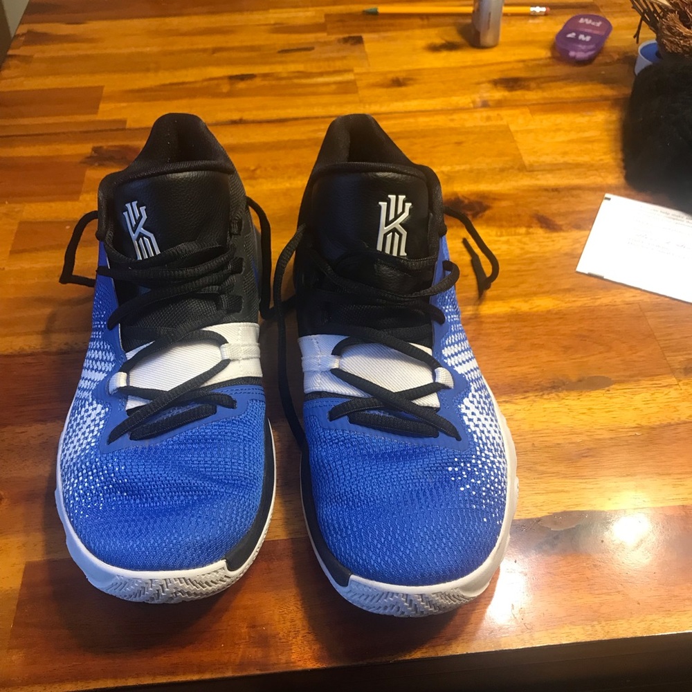 Nike Kyrie Flytrap shoes - Brand new - size 7.5